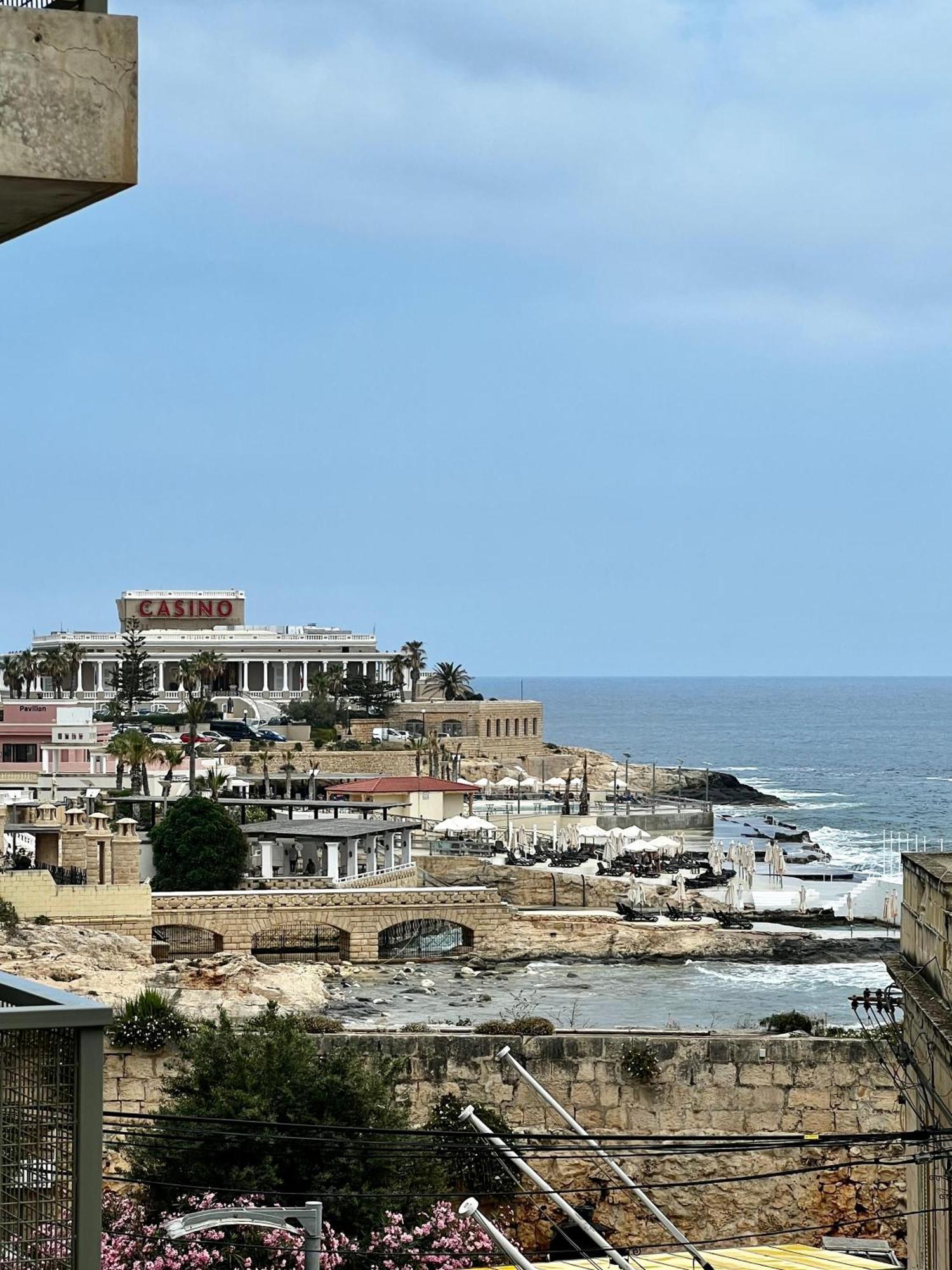 Bookarest Hostel Malta St. Julian's Zewnętrze zdjęcie
